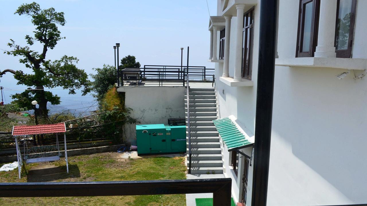 Oyo 19024 Majestic Oak Bush Hotel Mussoorie Exterior photo
