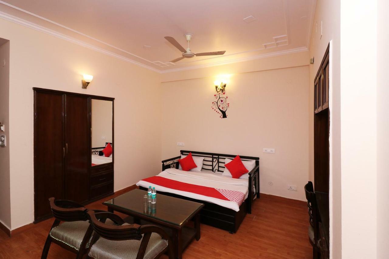 Oyo 19024 Majestic Oak Bush Hotel Mussoorie Exterior photo