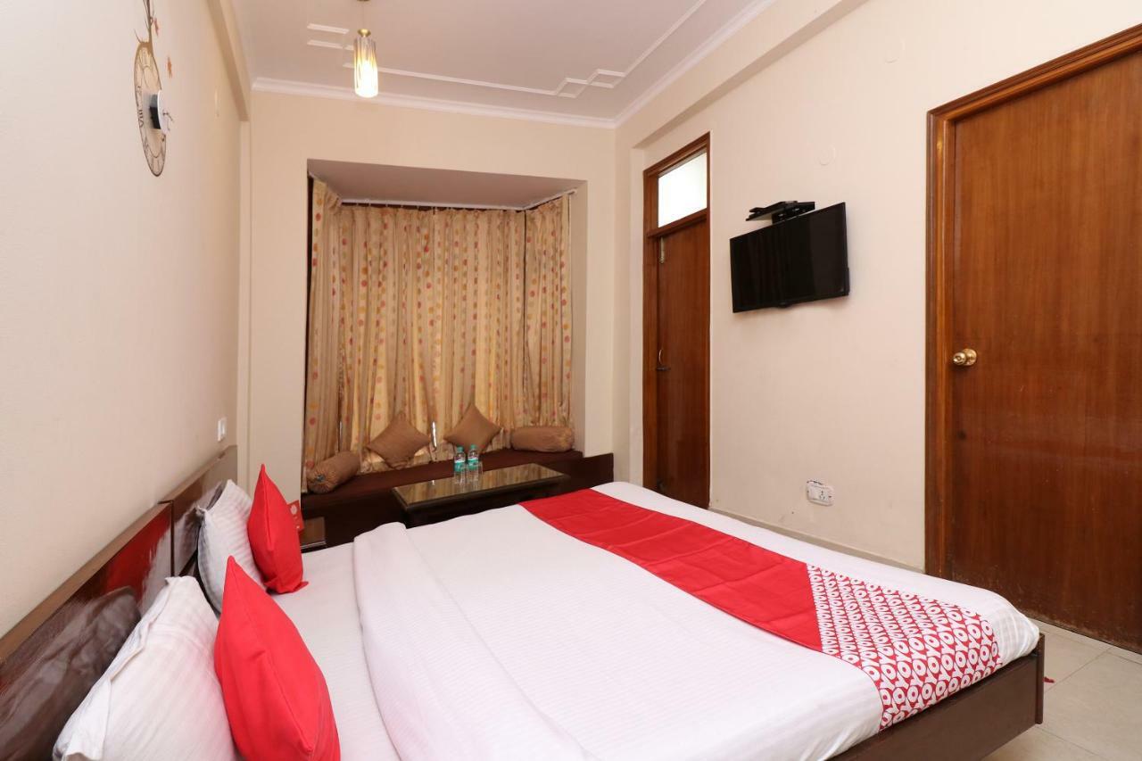 Oyo 19024 Majestic Oak Bush Hotel Mussoorie Exterior photo